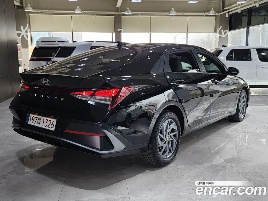 Hyundai AVANTE 2024 из KR, фото 3