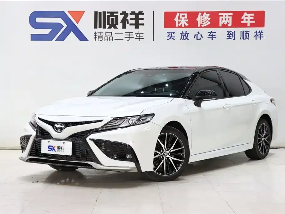 Toyota Camry 2024 из CN, фото 1