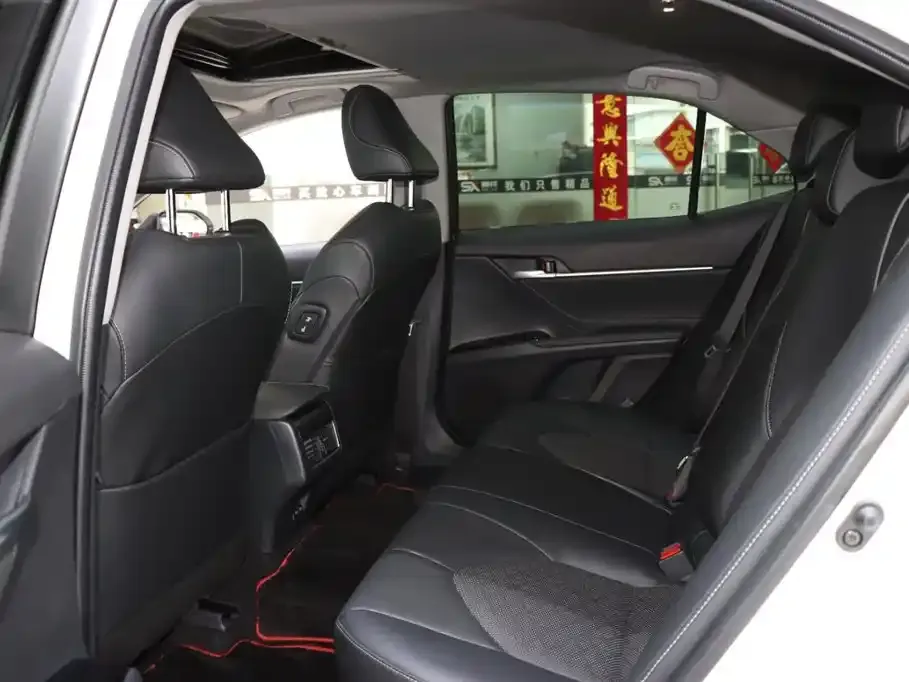 Toyota Camry 2024 из CN, фото 10