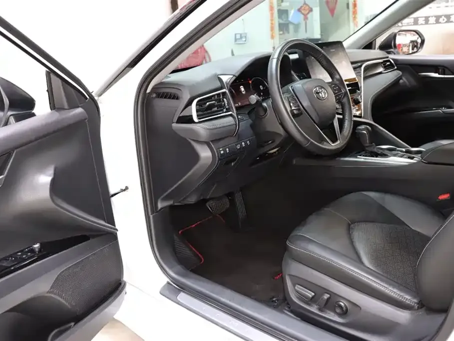 Toyota Camry 2024 из CN, фото 8
