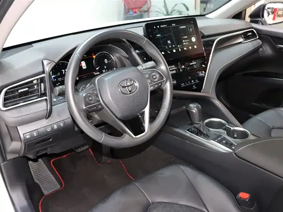 Toyota Camry 2024 из CN, фото 9