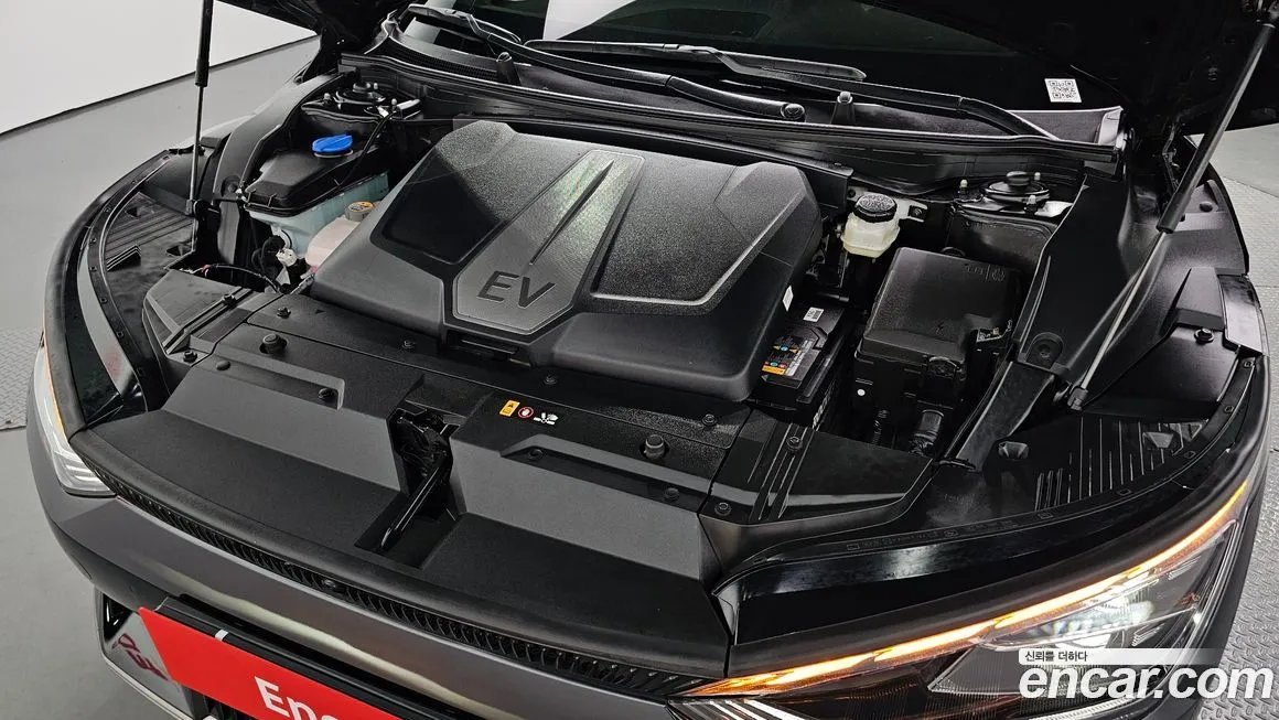 Kia EV6 2023 из KR, фото 6