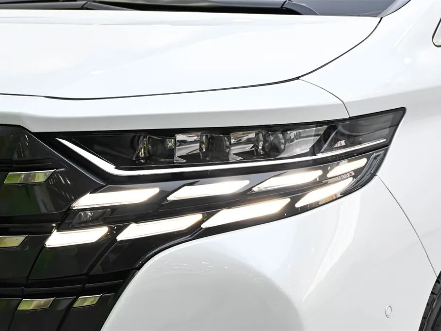 Toyota Alphard 2024 из CN, фото 6