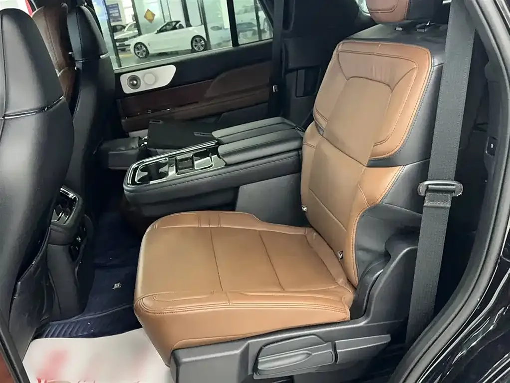 Lincoln Navigator 2023 из CN, фото 8