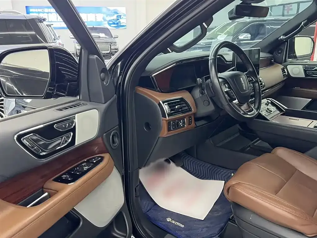 Lincoln Navigator 2023 из CN, фото 9