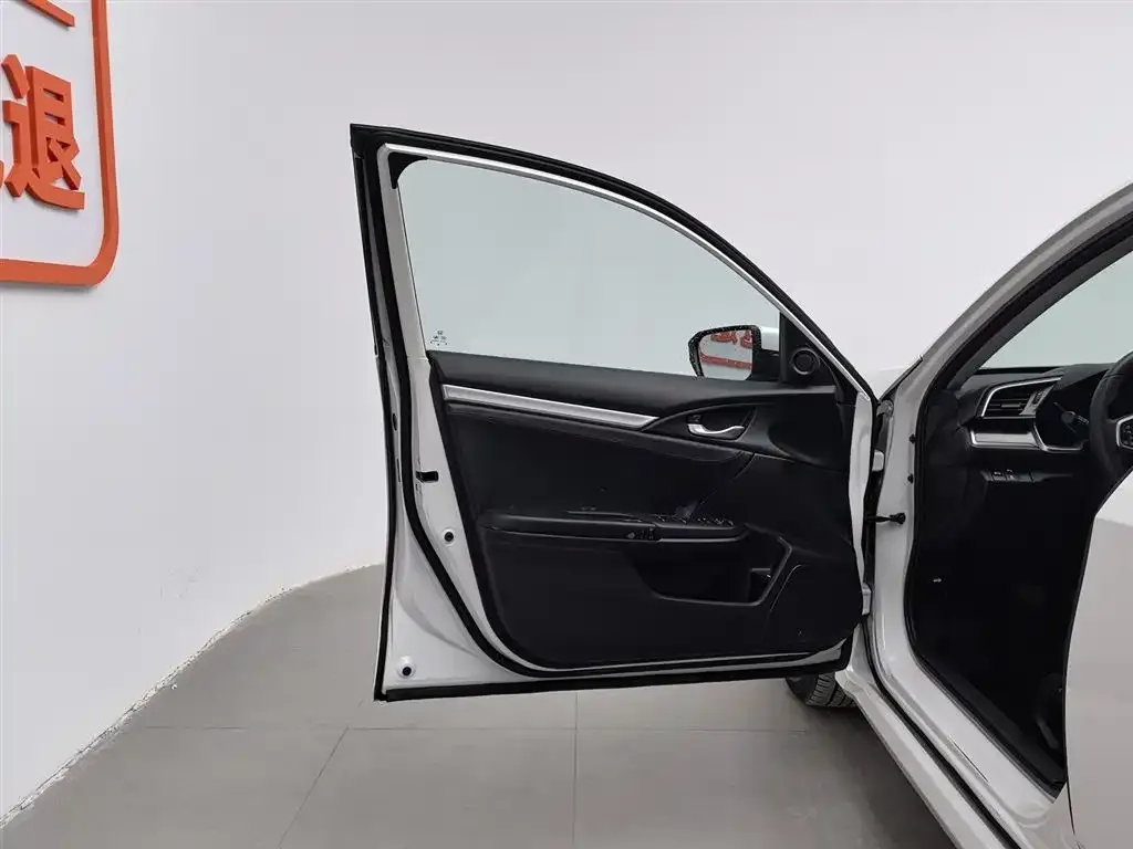 Honda Civic 2021 из CN, фото 8