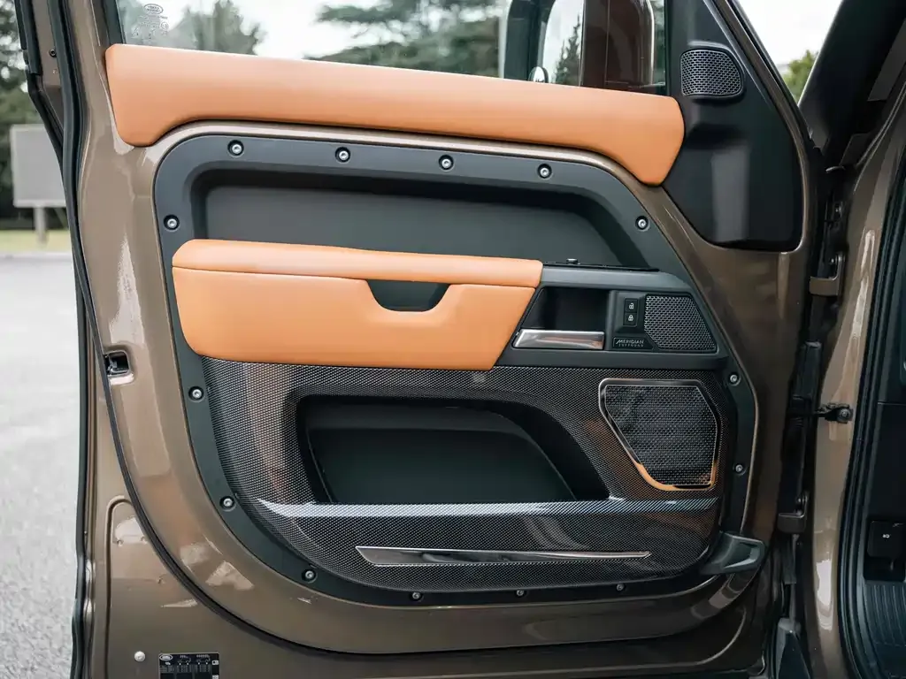 Land Rover Defender 2021 из CN, фото 10