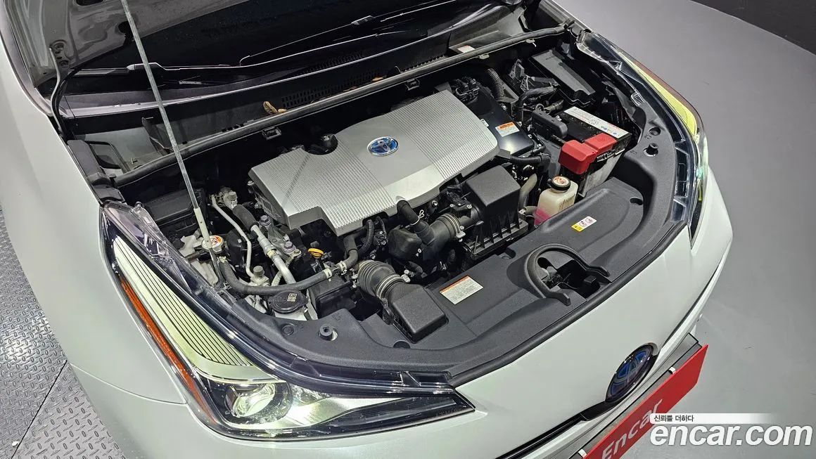 Toyota Prius 2021 из KR, фото 6