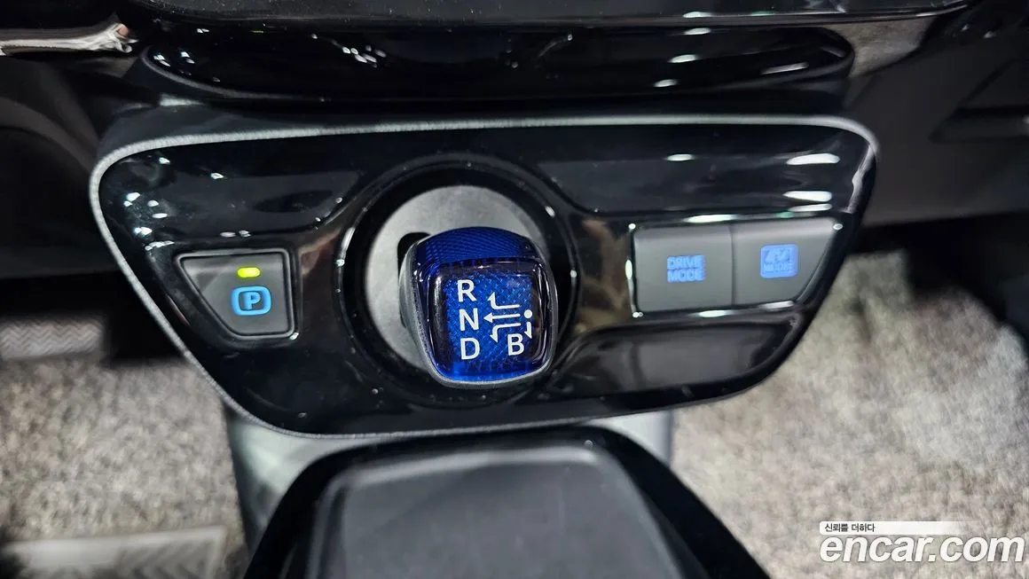 Toyota Prius 2021 из KR, фото 9