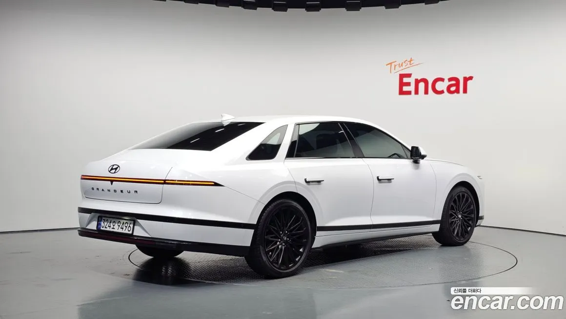 Hyundai Grandeur 2023 из KR, фото 2