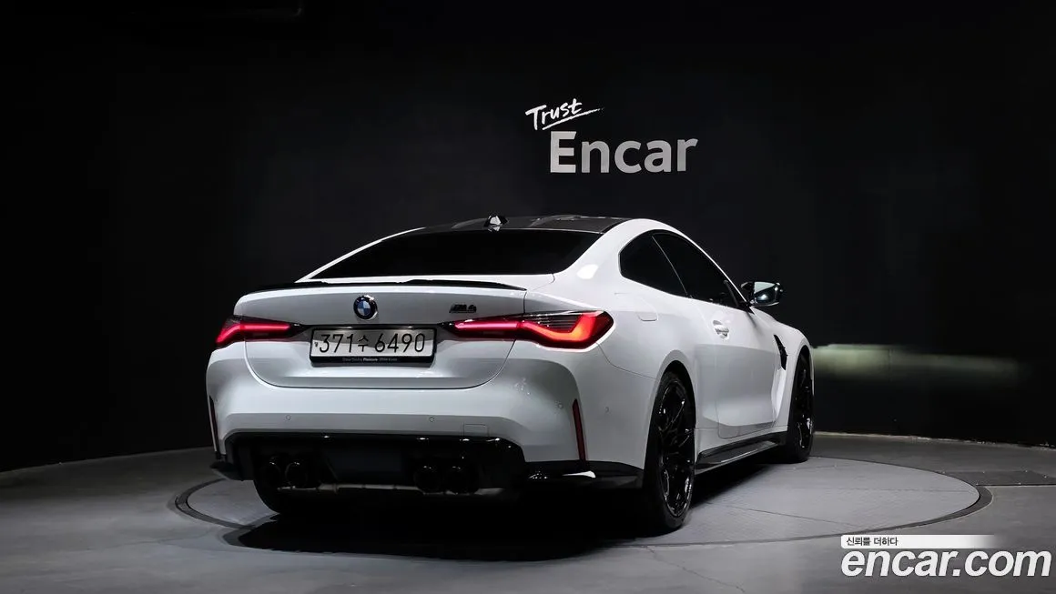 BMW M4 2024 из KR, фото 2