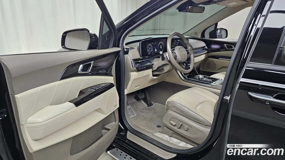Kia Carnival — фото 10