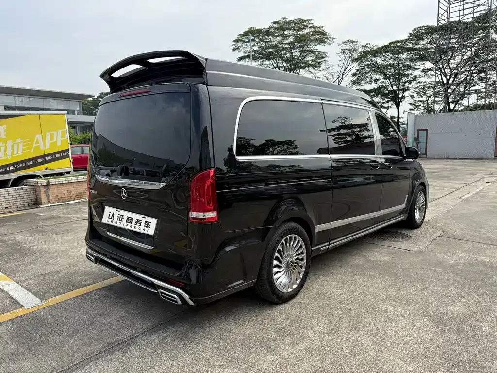 Mercedes-Benz V-Class 2022 из CN, фото 4