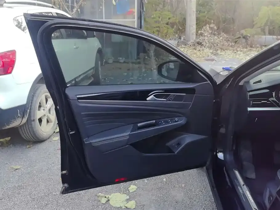 Volkswagen Passat 2024 из CN, фото 7