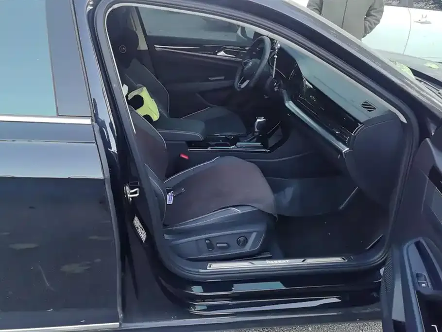 Volkswagen Passat 2024 из CN, фото 8