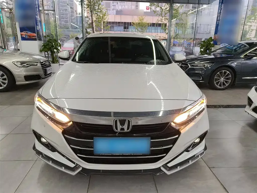 Honda Accord — фото 3