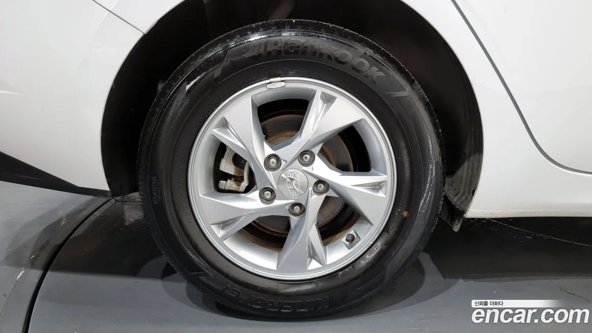 Hyundai AVANTE 2021 из KR, фото 5
