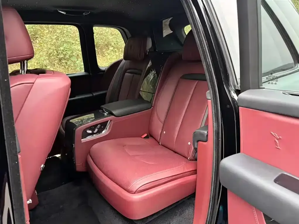 Rolls-Royce Cullinan 2022 из CN, фото 9