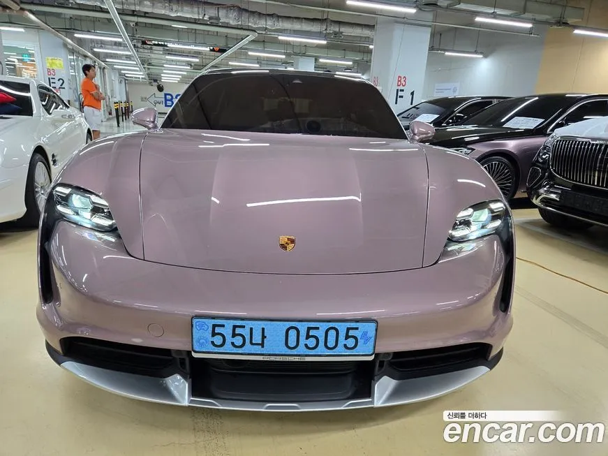 Porsche Taycan 2023 из KR, фото 2
