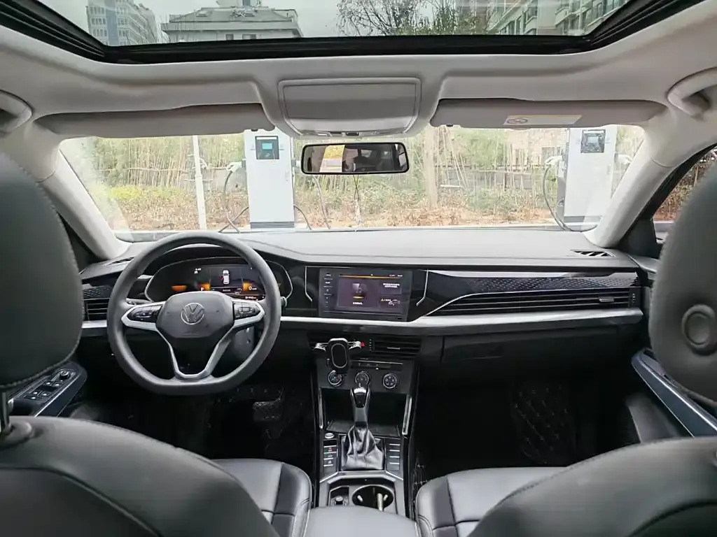 Volkswagen Passat 2024 из CN, фото 6