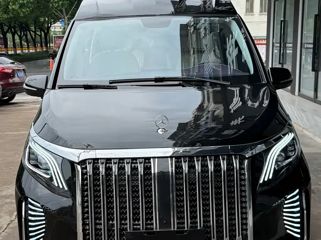 Mercedes-Benz Vito — фото 1