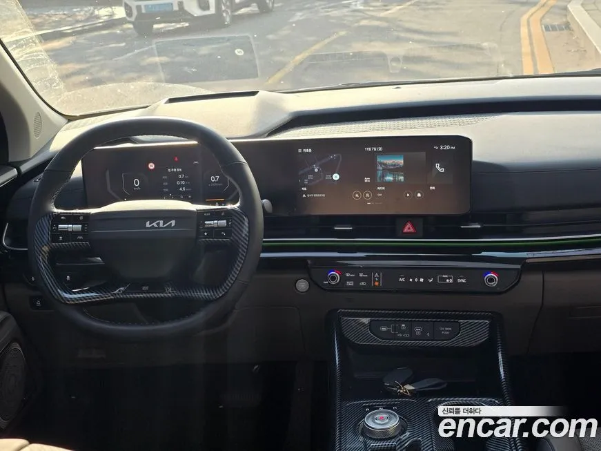 Kia Carnival — фото 10