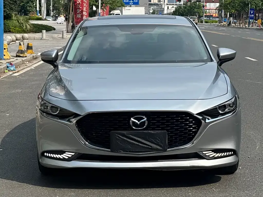 Mazda 3 Axela 2021 из CN, фото 2