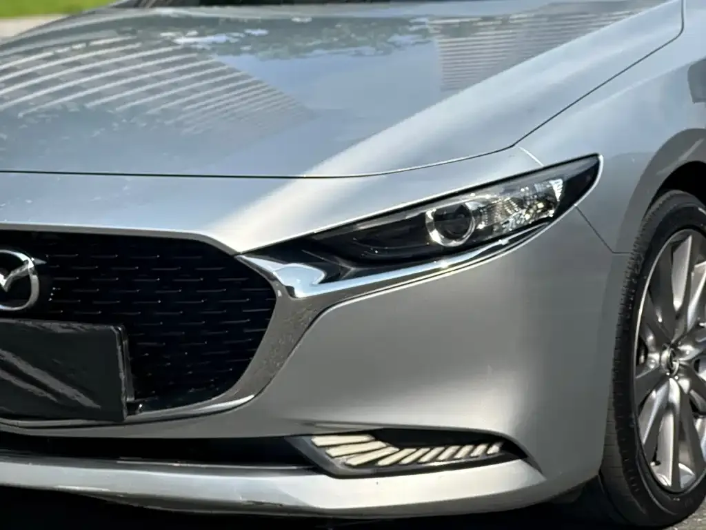 Mazda 3 Axela 2021 из CN, фото 4