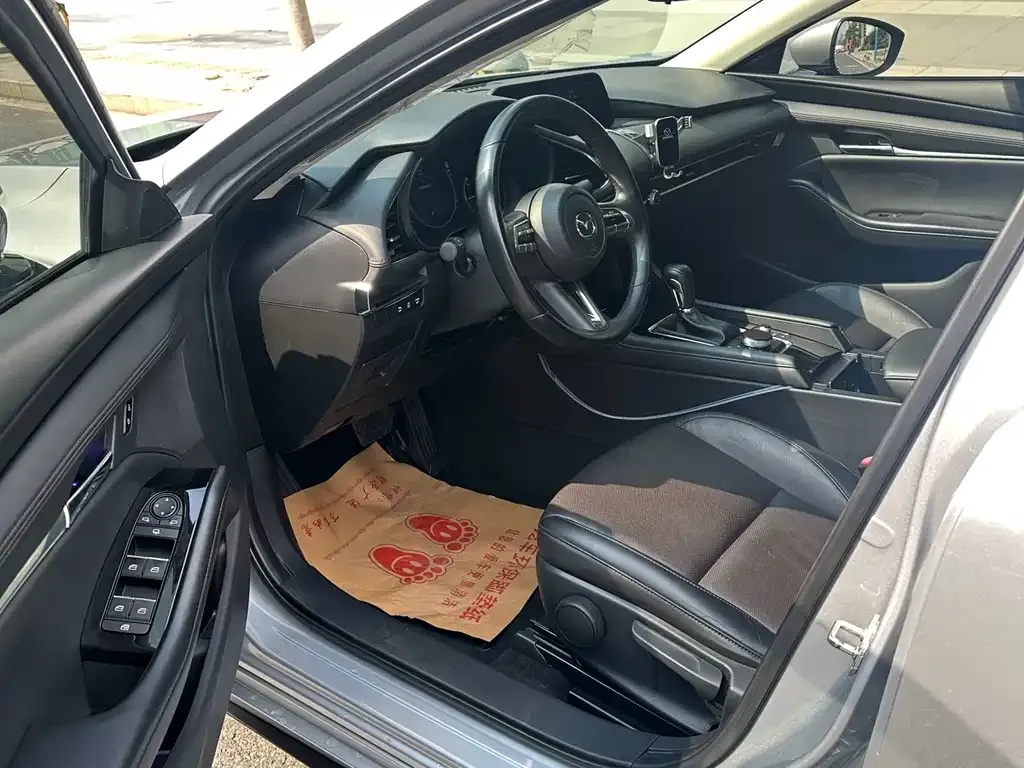 Mazda 3 Axela 2021 из CN, фото 6