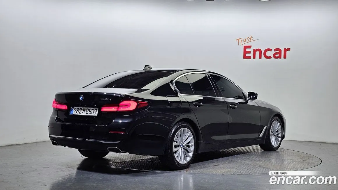 BMW 5-Series 2021 из KR, фото 2