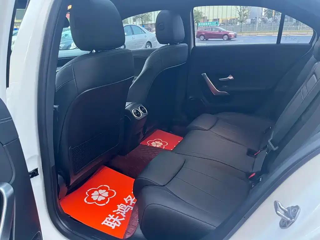 Mercedes-Benz A-Class 2023 из CN, фото 5
