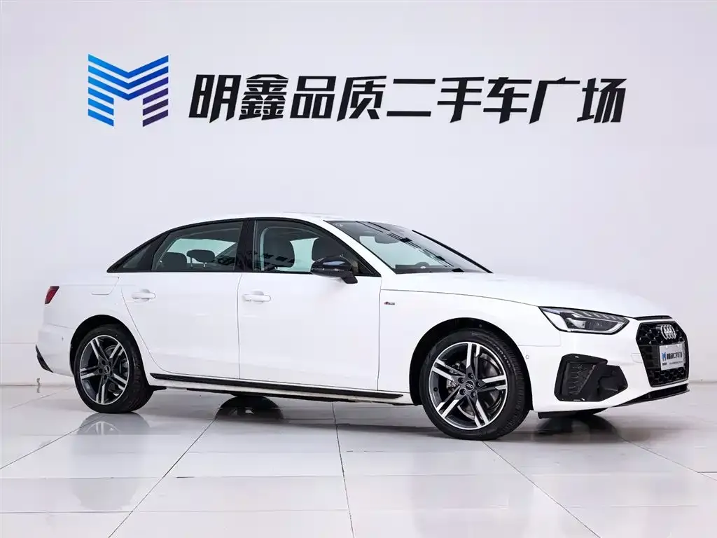 Audi A4L 2023 из CN, фото 5