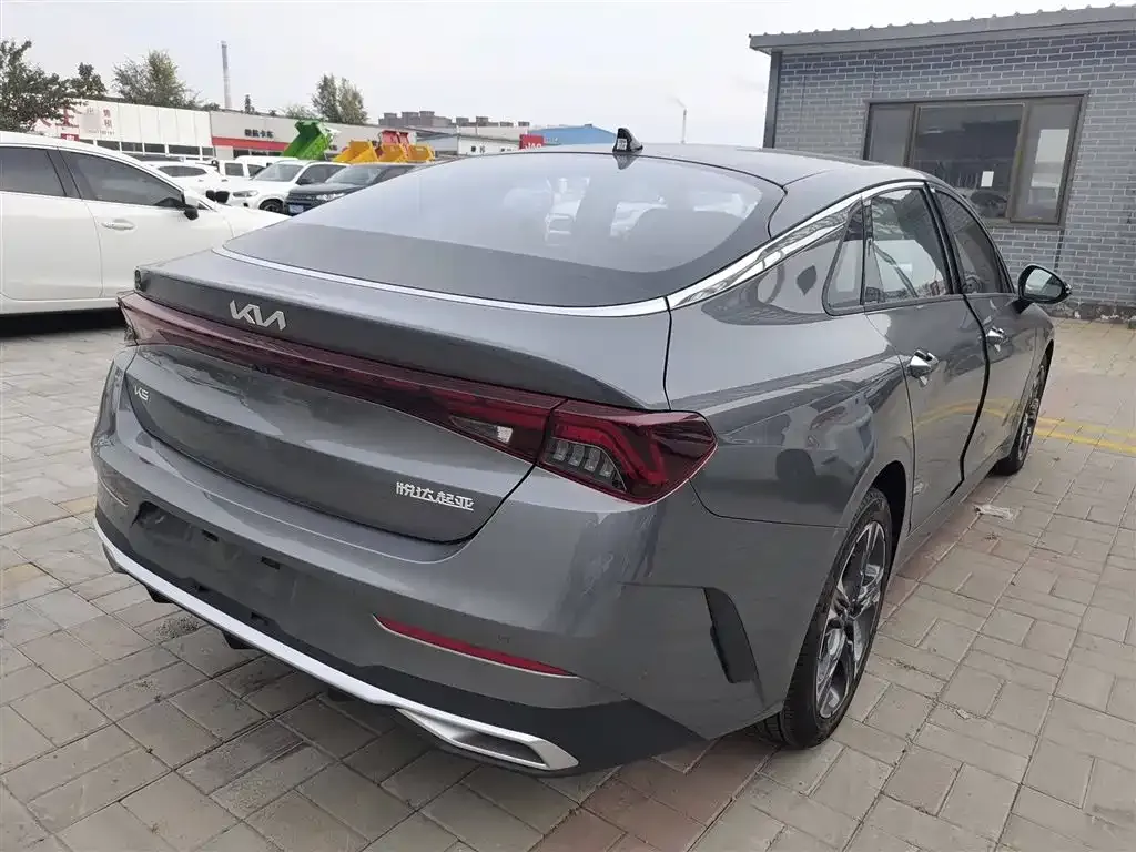 Kia K5 2025 из CN, фото 7