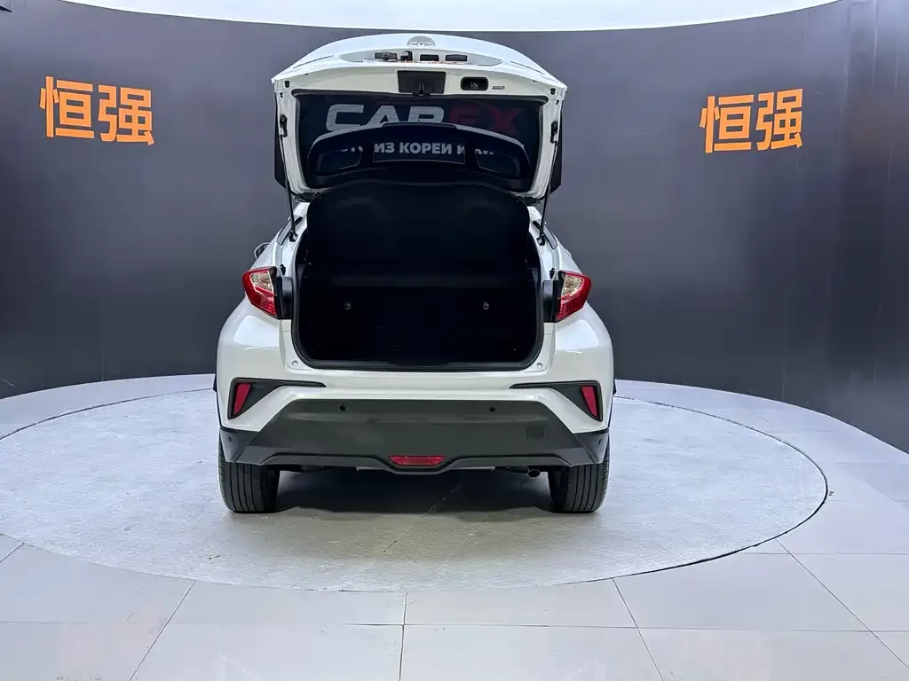 Toyota C-HR 2021 из CN, фото 5