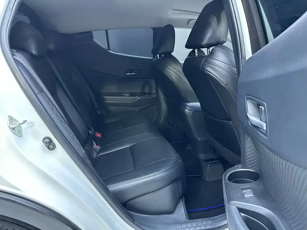 Toyota C-HR 2021 из CN, фото 9