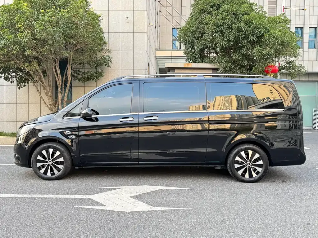 Mercedes-Benz Vito 2023 из CN, фото 4