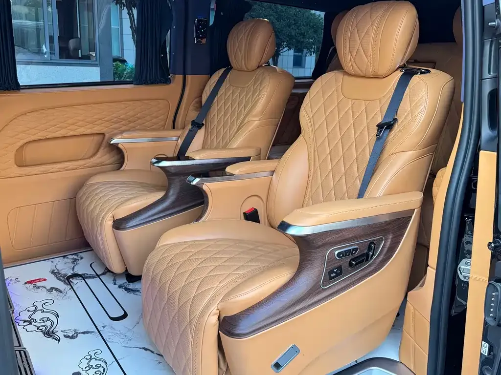 Mercedes-Benz Vito 2023 из CN, фото 9
