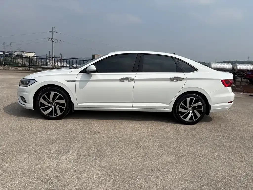 Volkswagen Sagitar 2022 из CN, фото 4