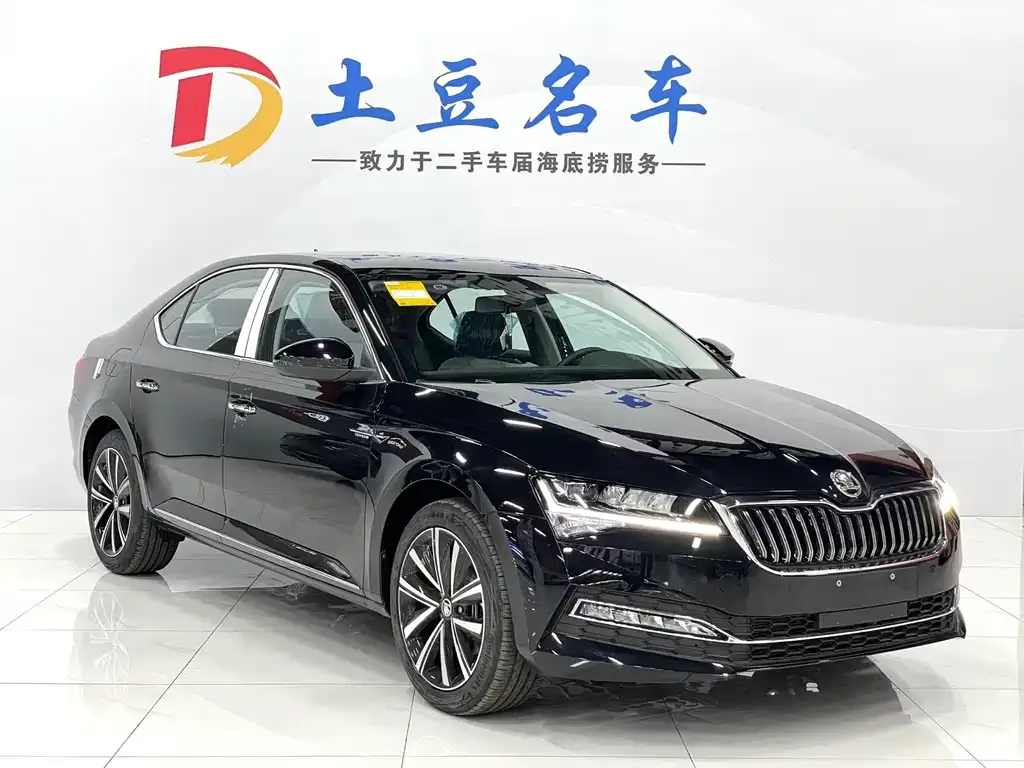 Skoda Superb 2024 из CN, фото 3