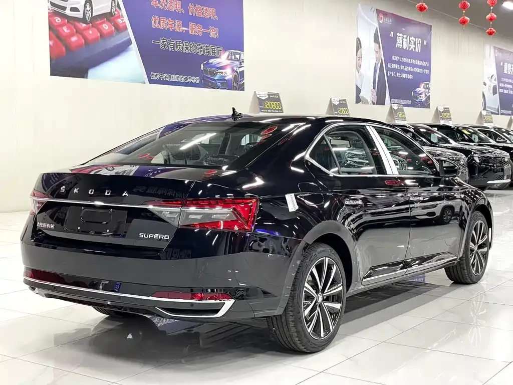 Skoda Superb 2024 из CN, фото 6