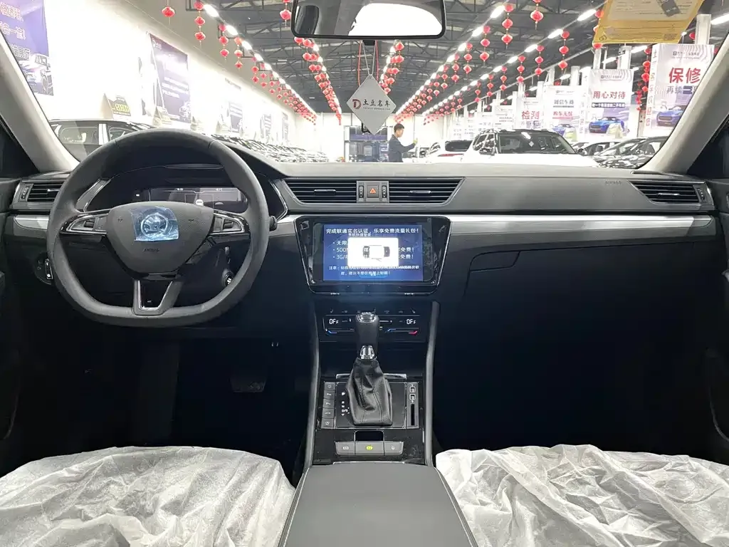 Skoda Superb 2024 из CN, фото 9