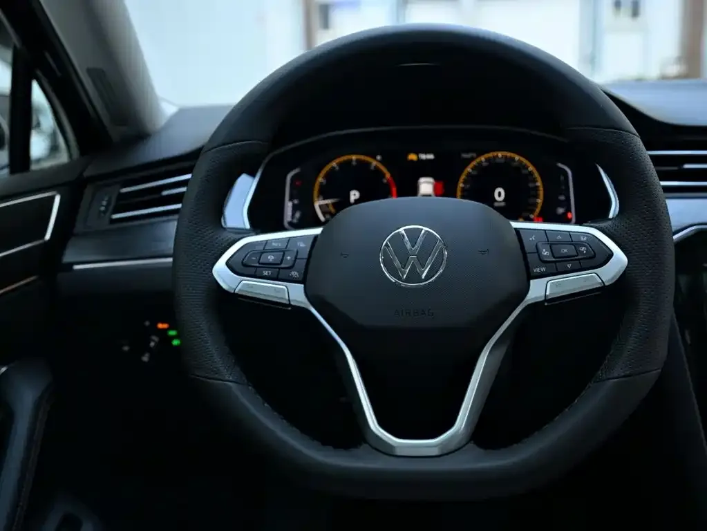 Volkswagen Magotan 2025 из CN, фото 8