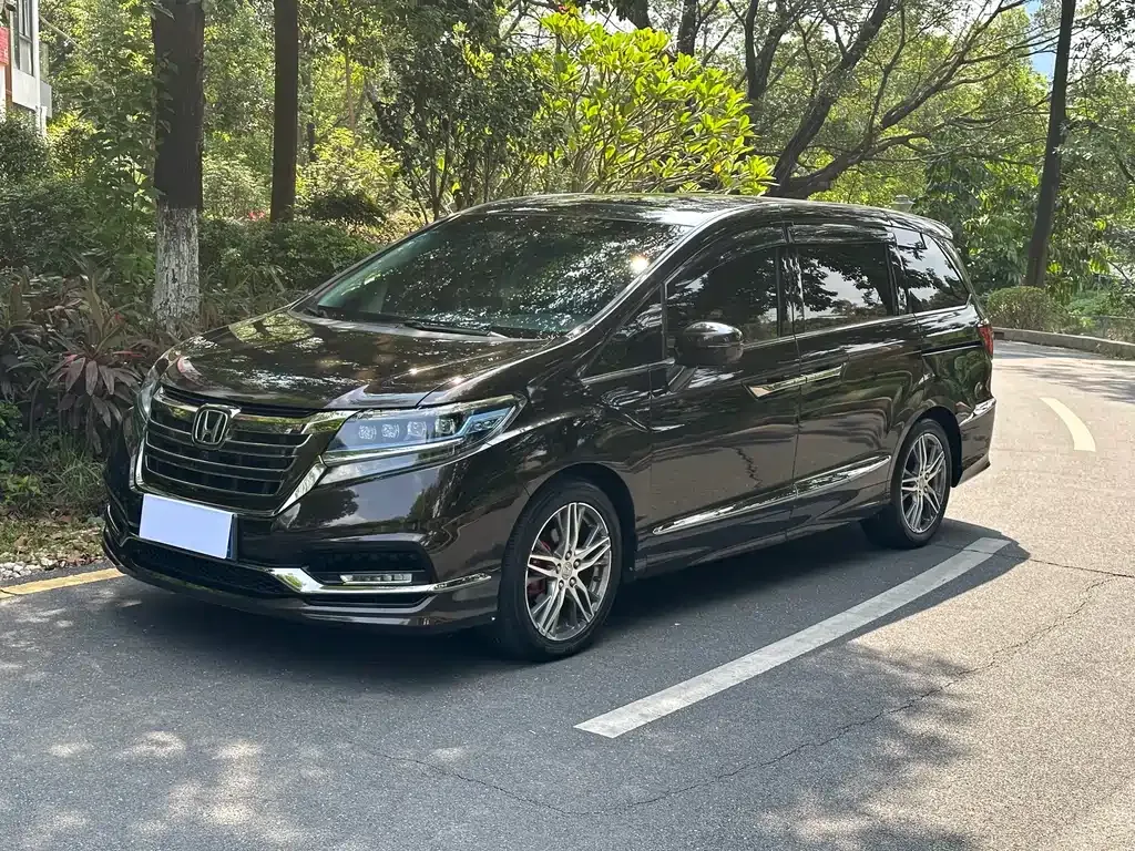 Honda Elysion 2021 из CN, фото 1