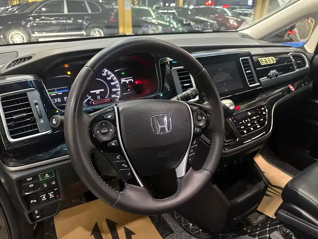 Honda Elysion 2021 из CN, фото 6