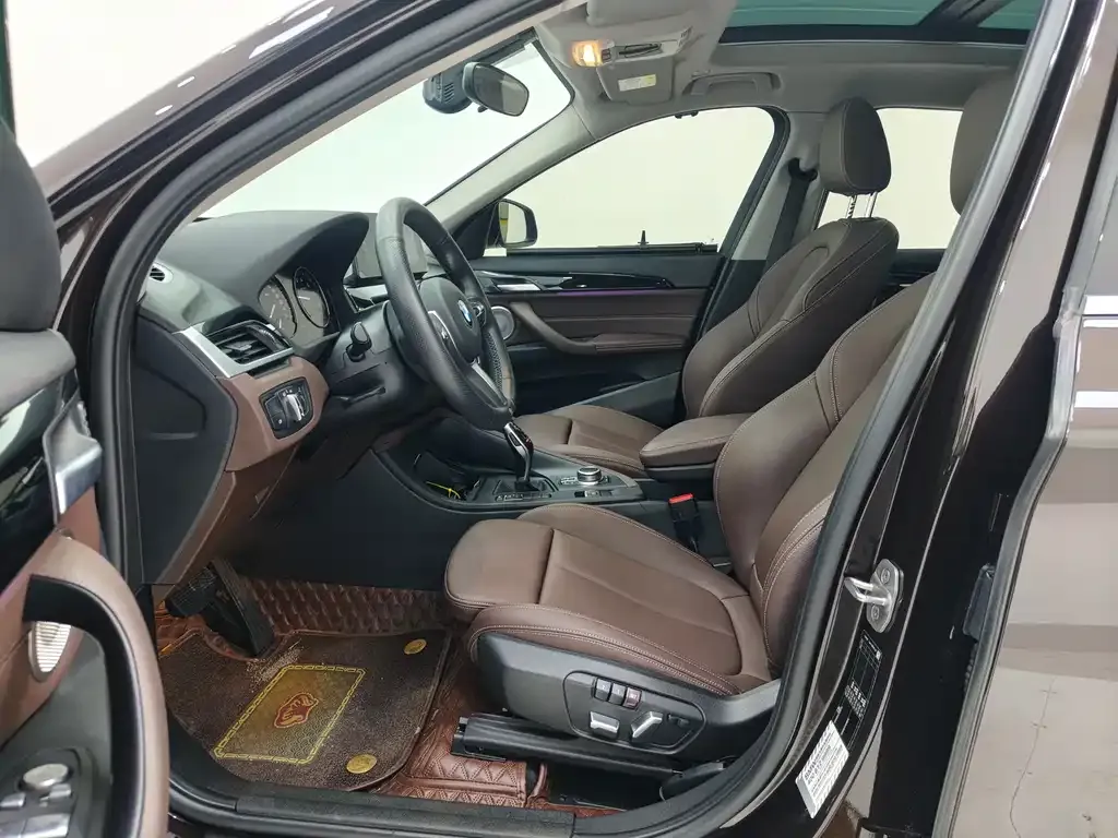 BMW X1 2021 из CN, фото 7