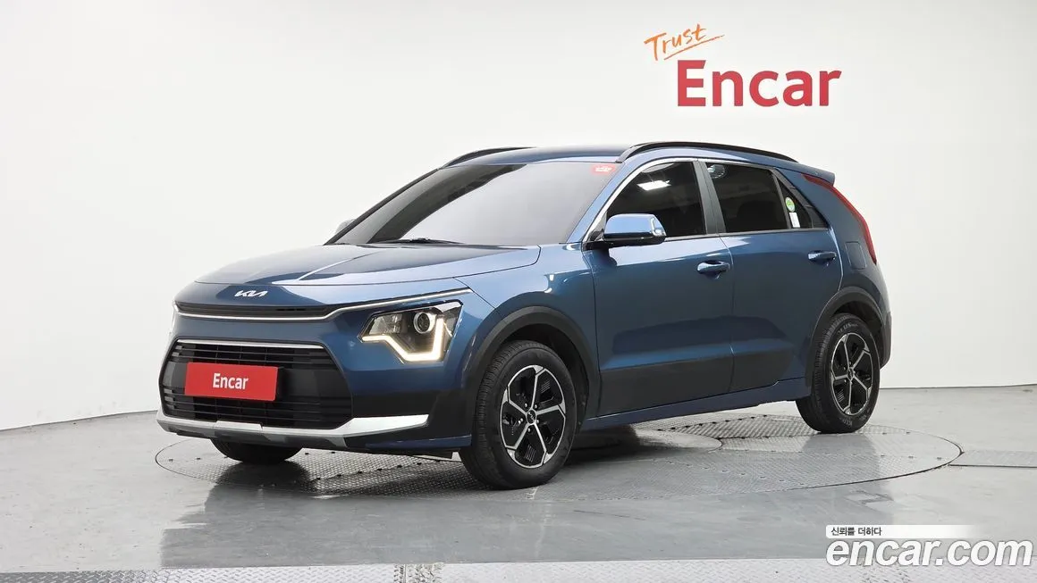 Kia Niro — фото 1