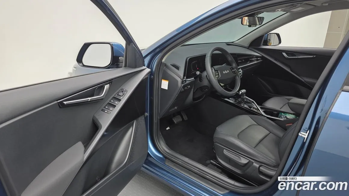 Kia Niro — фото 10