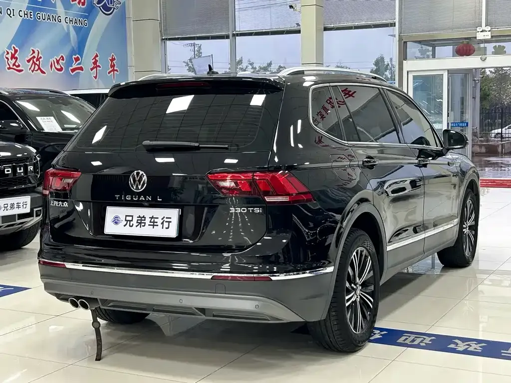 Volkswagen Tiguan L — фото 8