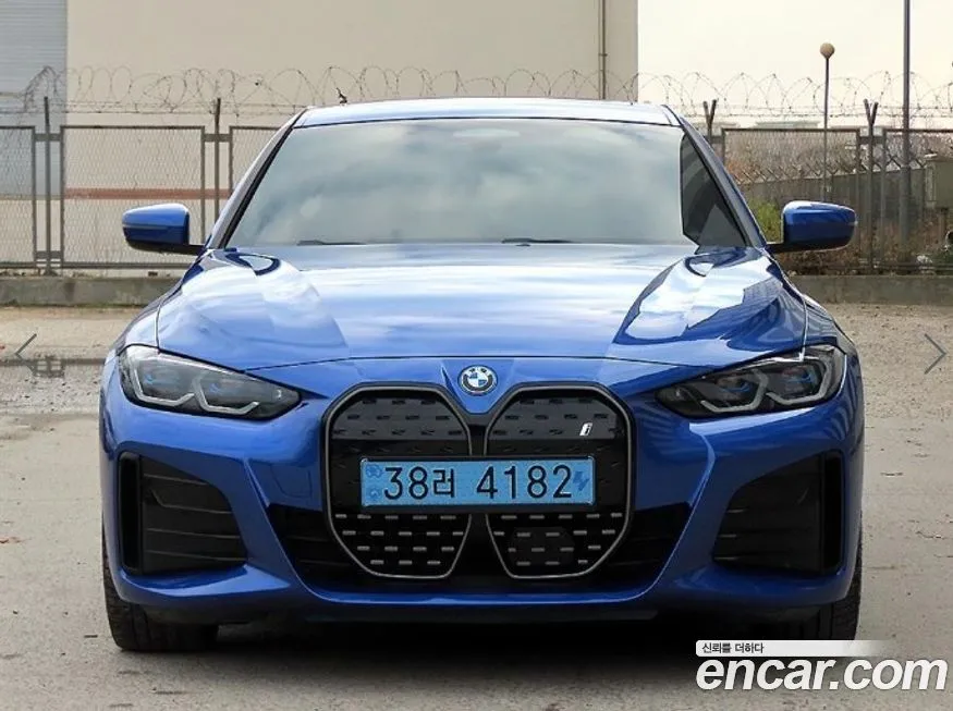 BMW i4 2023 из KR, фото 1