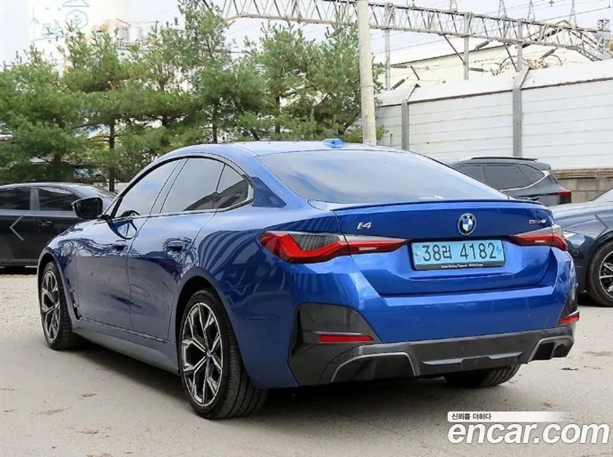 BMW i4 2023 из KR, фото 3